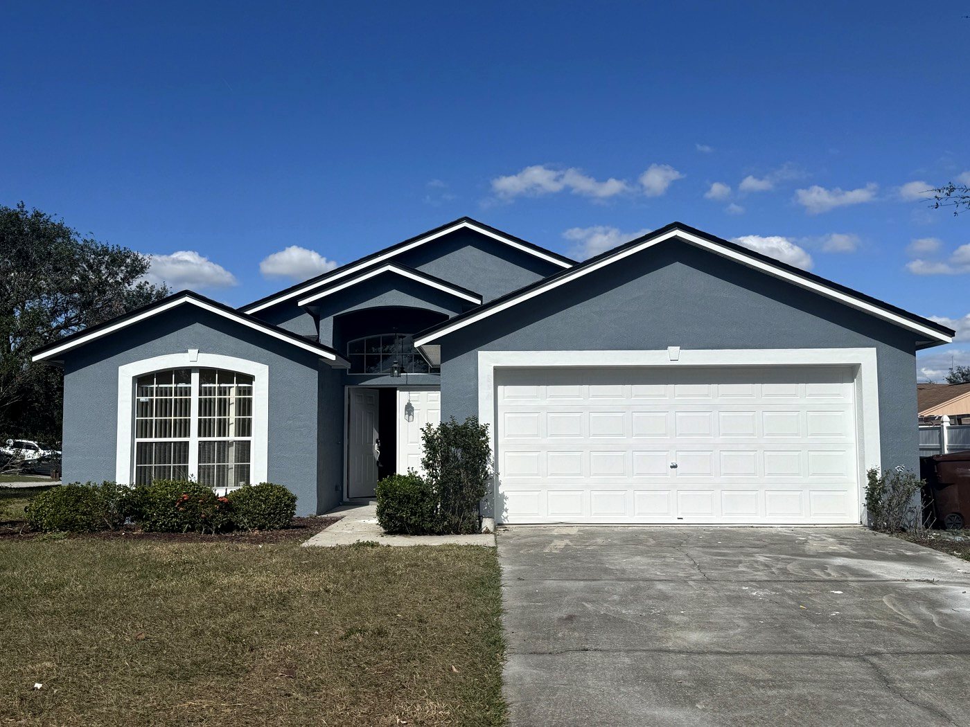 Full exterior repaint of Central Florida home